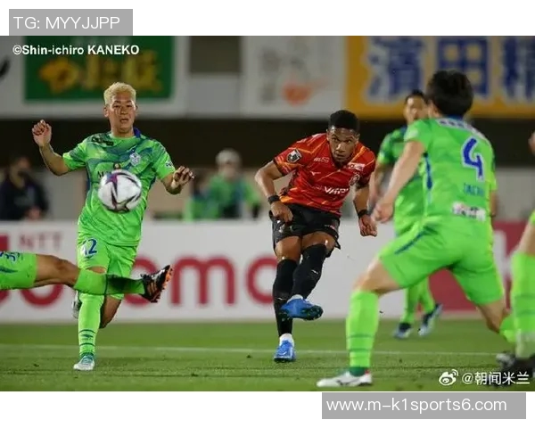 熊本深红迎战名古屋鲸全力争胜展现球队实力与斗志